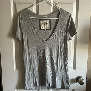 2000’s Abercrombie & Fitch T- Shirt